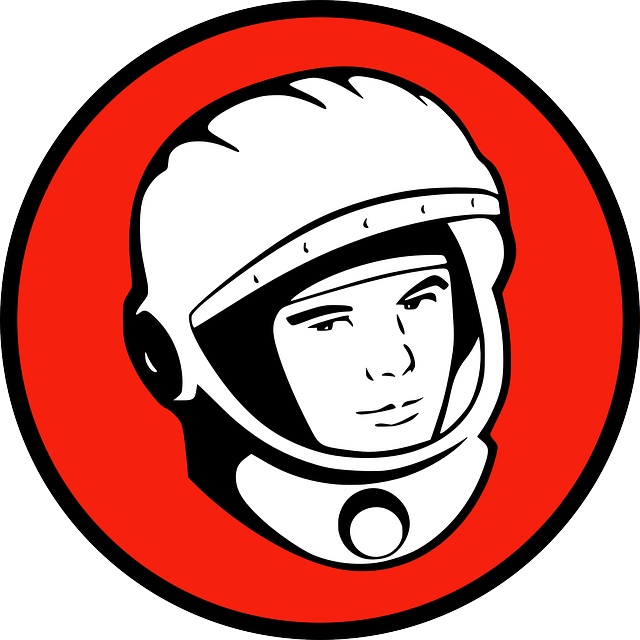 Il primo uomo nello Spazio: libri, film e una poesia per viaggiare con Jurij Gagarin